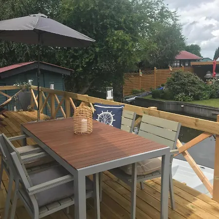 Grosses Mit Boot Hébergement de vacances *