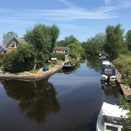 بيت للعطل Grosses Mit Boot *