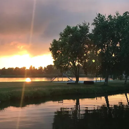 Grosses Mit Boot * Südbrookmerland